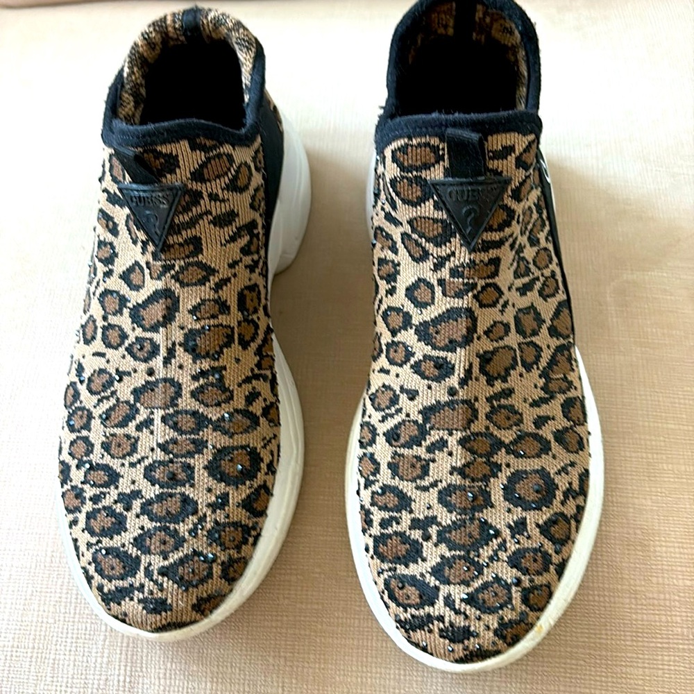 Guess leopard sneakers with black sparkles. Size 8 1/12 medium.